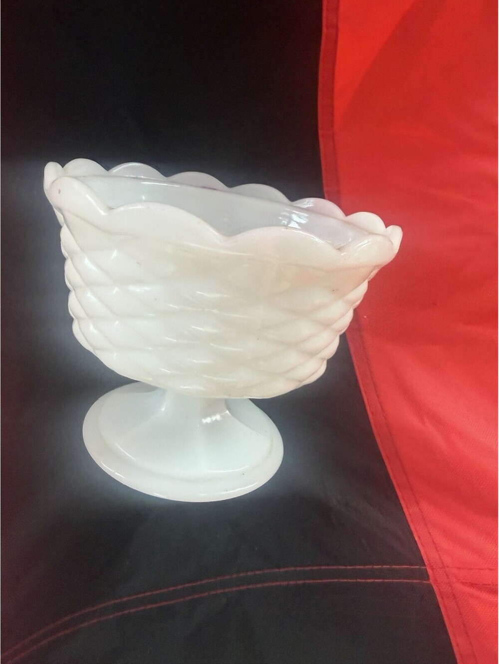 Vintage Milk Glass Footed Pedestal Bowl Candy Fruit Dish Diamond Pattern -A